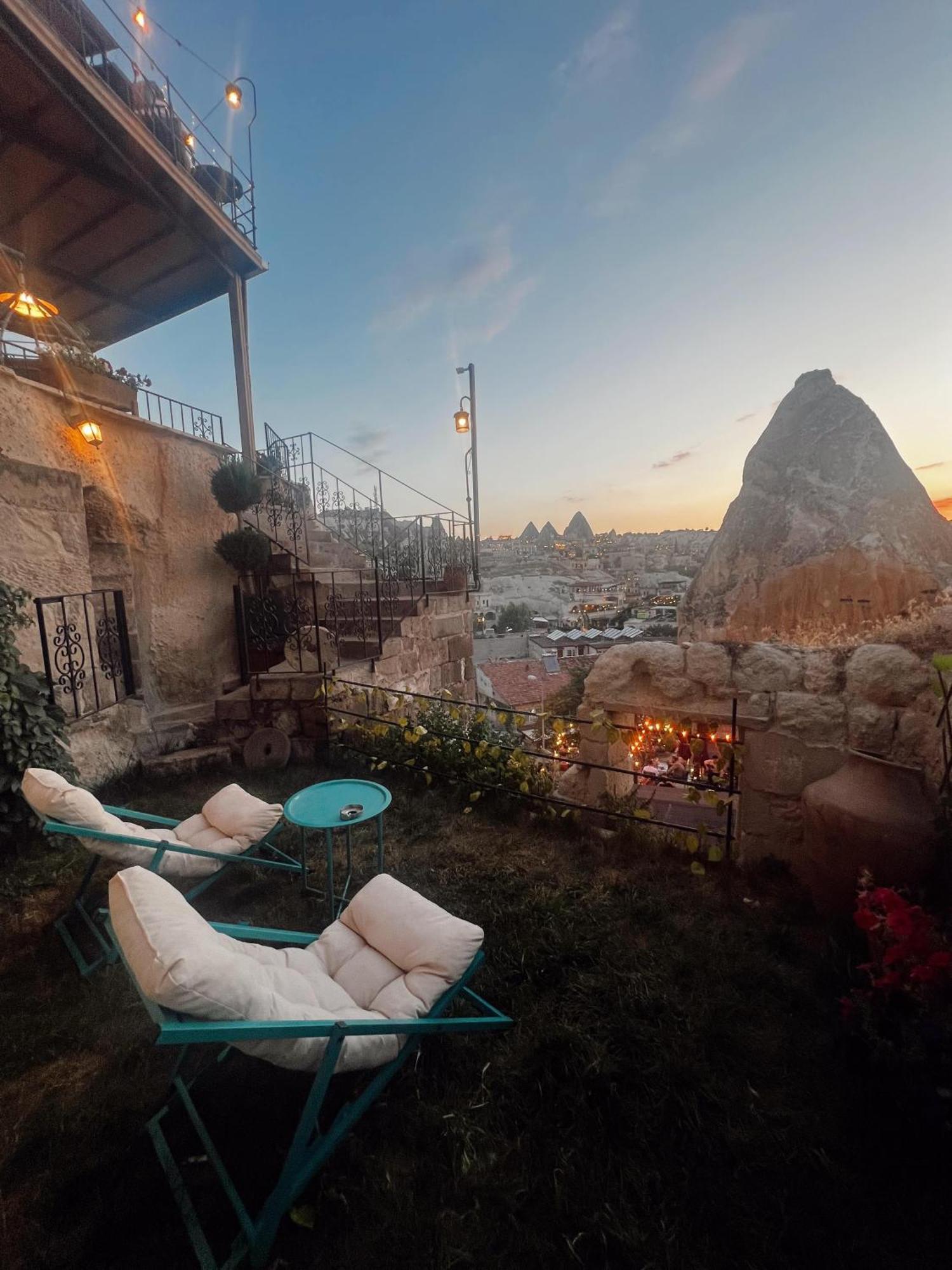 Castle Cave Hotel เกอเรเม ภายนอก รูปภาพ