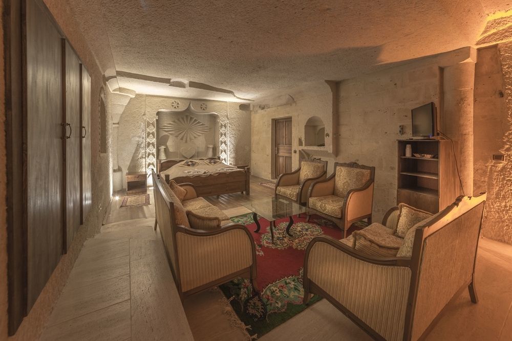 Castle Cave Hotel เกอเรเม ภายนอก รูปภาพ