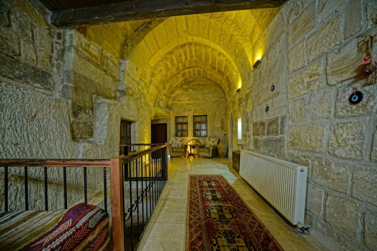 Castle Cave Hotel เกอเรเม ภายนอก รูปภาพ